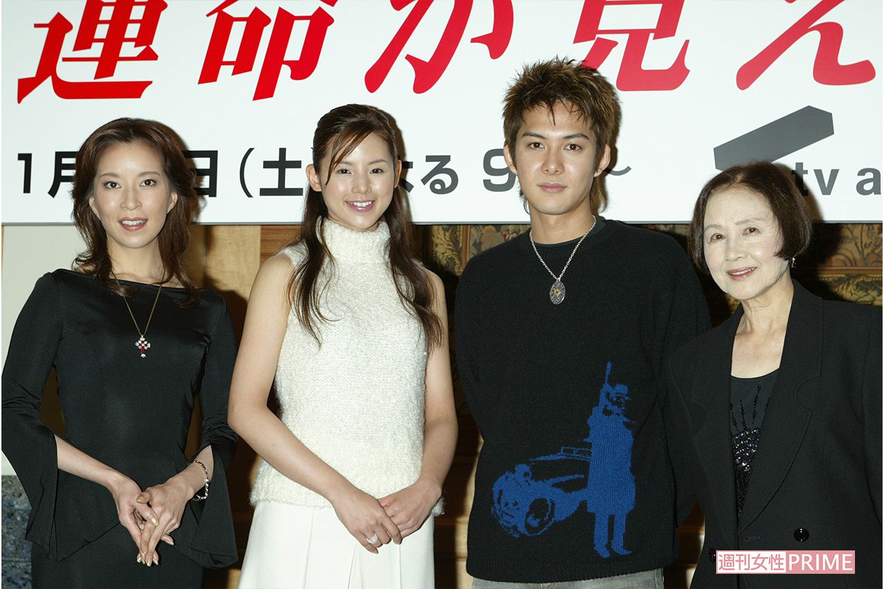 ドラマ『運命が見える手』（2003年）、真矢ミキは一番左