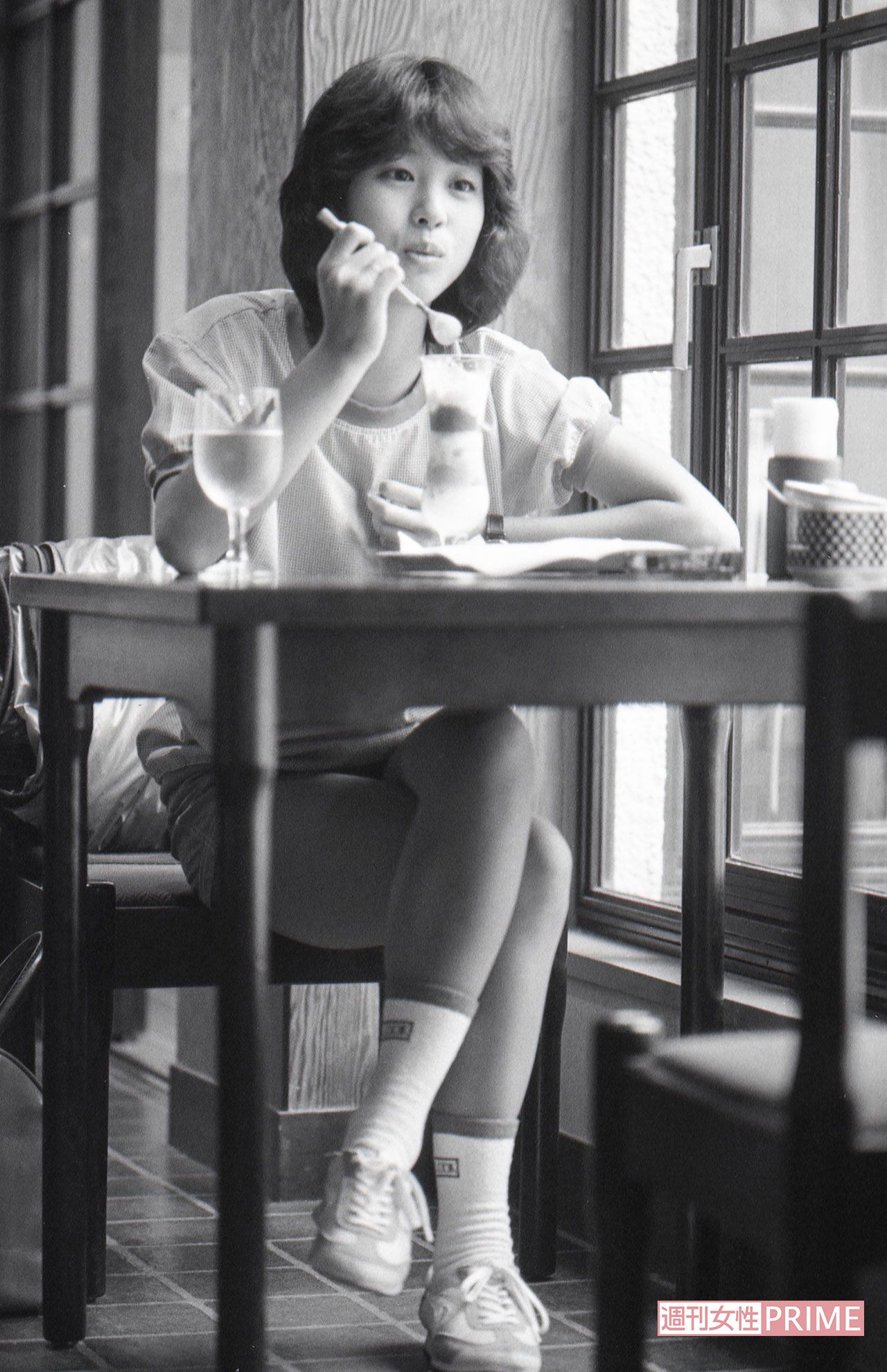 松田聖子。パフェを食べながらの取材で（'80年撮影）