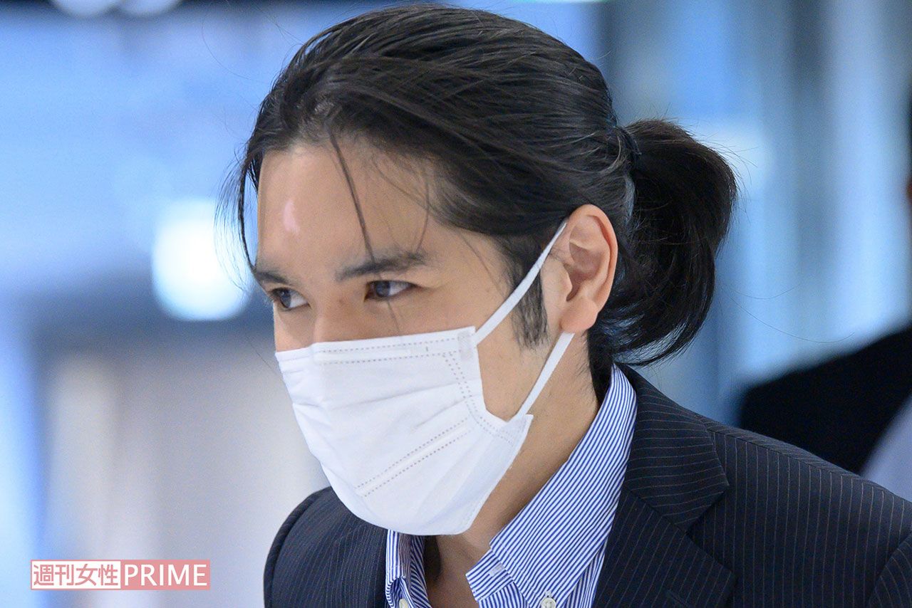 アメリカから飛行機で成田空港に到着した小室圭さん（'21年9月）