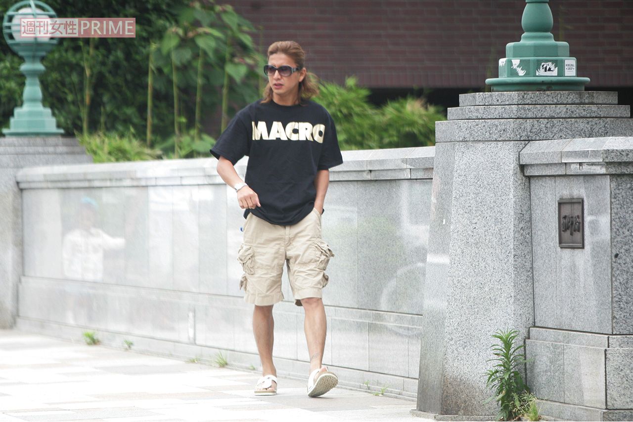 2006年6月、娘のプレスクール送迎に来た木村拓哉