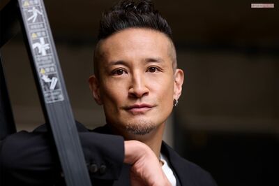 松岡昌宏『連続ドラマW 密告はうたう2』主演「やっと“中年”といわれる年齢になったと実感できました」