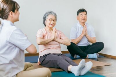 がん専門医が推奨！ストレス解消に不眠にも効果的、日米の医療業界も注目する「ヨガ」の効果、がん患者向け…