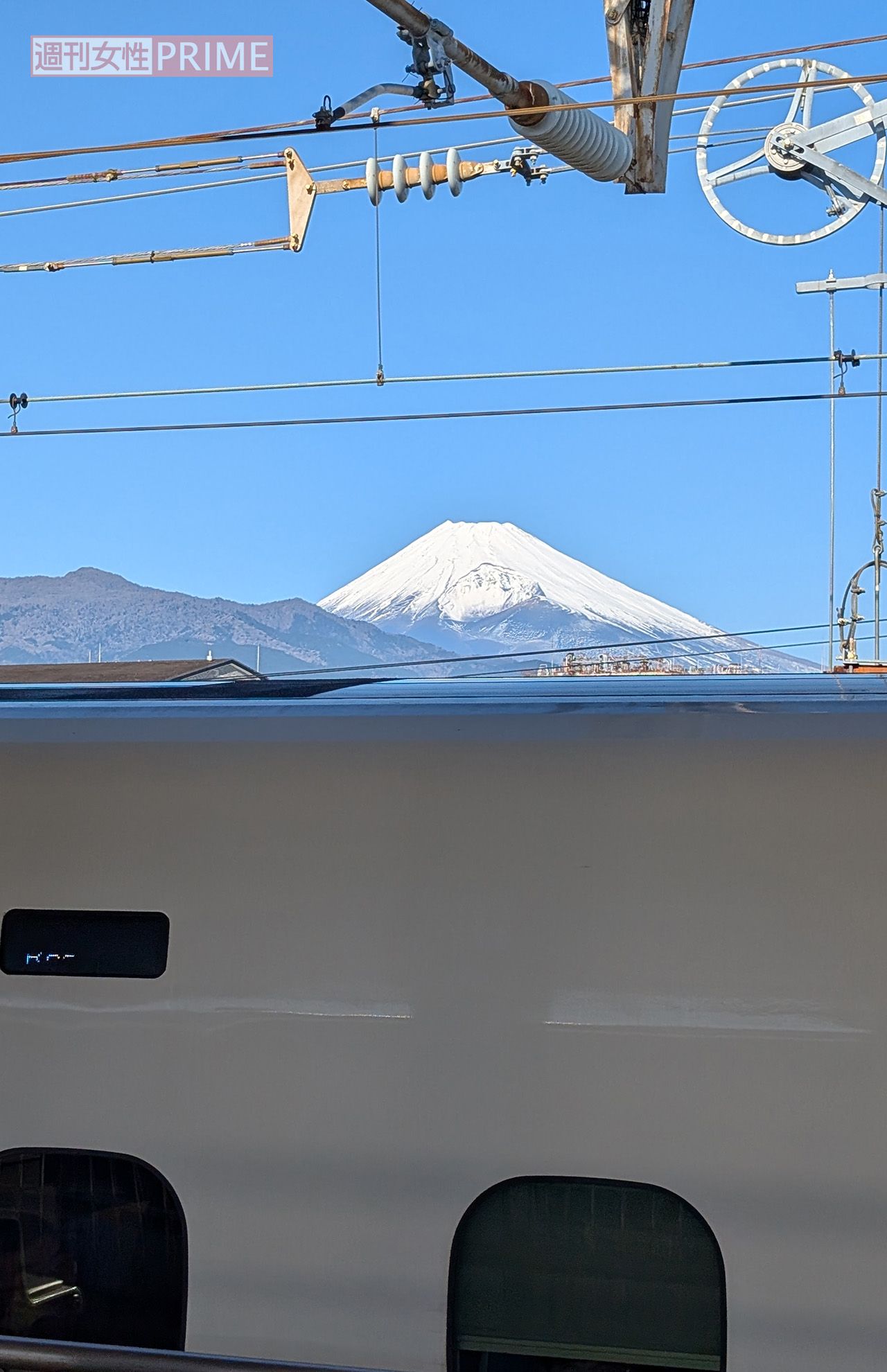静岡・三島駅ホームから望む富士山　撮影／編集部