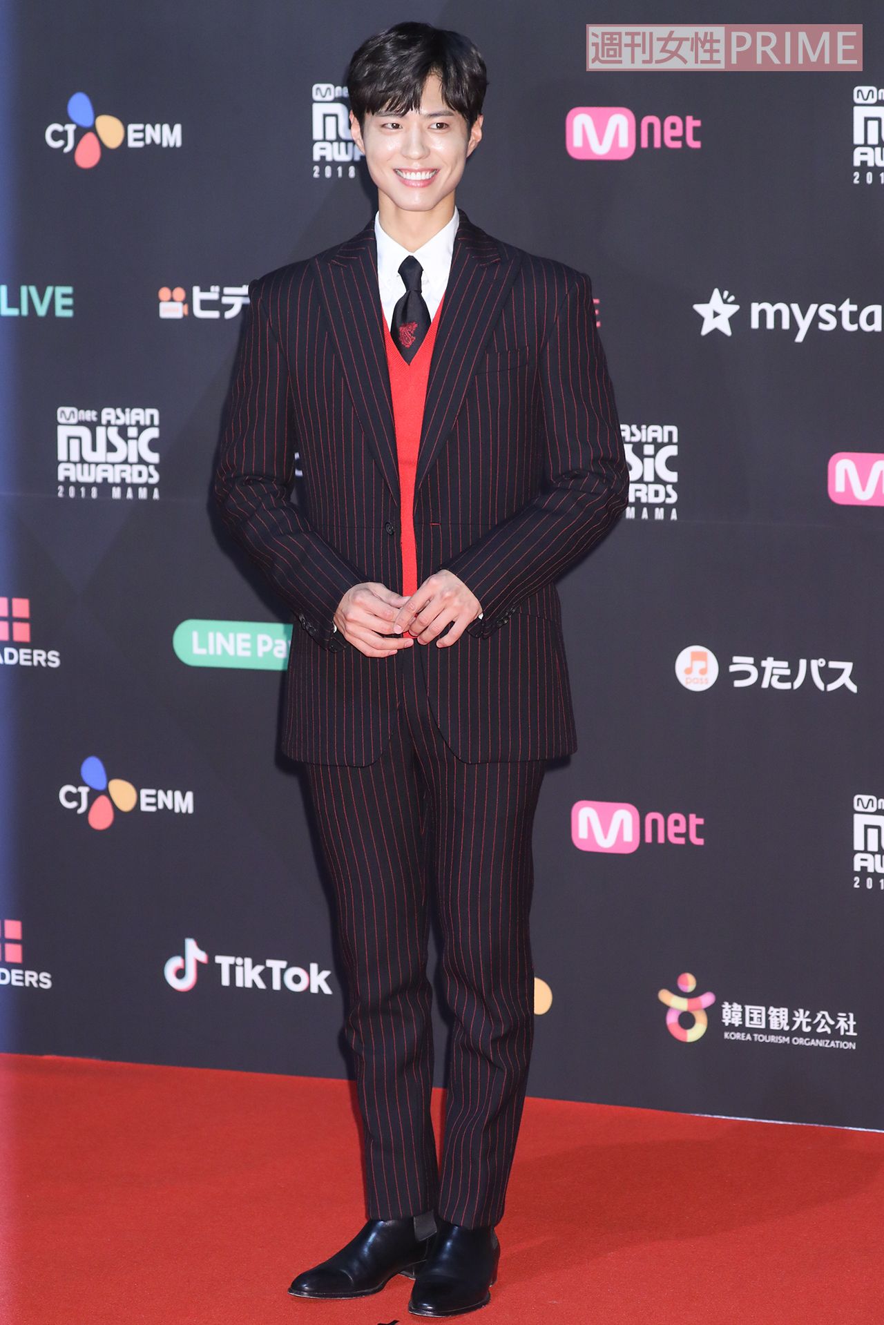 パク・ボゴムは「（日本語で）お久しぶりです。昨年に続き、お会いできてうれしいです」と、主演ドラマ『ボーイフレンド（原題）』の撮影中にもかかわらずホスト役を続投。　撮影／吉岡竜紀