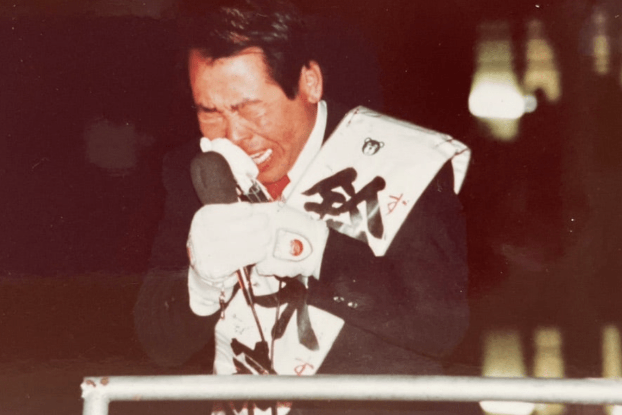 最初の選挙のもよう。