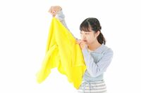 《洗ったのにクサい！を防ぐプロのワザ》夏の洗濯「ニオイや黄ばみが残る」本当の原因、対策には“予洗い”