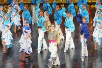 「本当の黒幕がいる」宝塚歌劇団の演出家・原田諒氏のセクハラとパワハラ告発の裏に“大御所中の大御所”の…