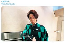 鬼滅の反響は芸能界にも。DAIGOはコスプレを披露