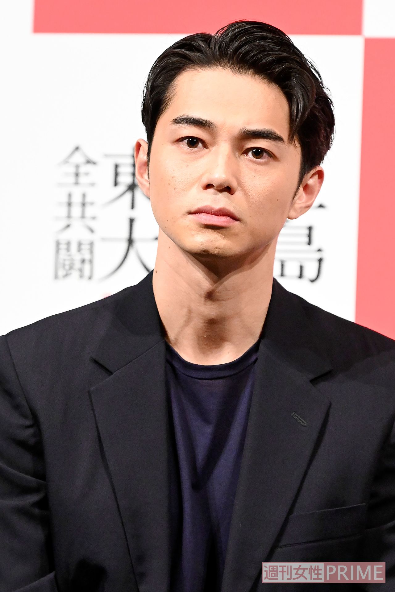 香川は銀座のクラブホステスに対する性加害により番組やドラマを降板し、出演CMも中止に。個性派俳優の木下ほうか（58）は女優への性加害が明らかになり謝罪し芸能活動を休止した。不倫スキャンダルで離婚した東出は新たな女性問題が噴出し所属事務所をクビに。