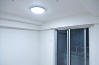 《20代男性の孤独死》社員寮で1週間発見されず 残された自己啓発本に見えた葛藤