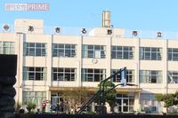 自称・元ジャニーズJr.教師が“上履き隠し”で逮捕、「高級車通勤」の自己顕示欲