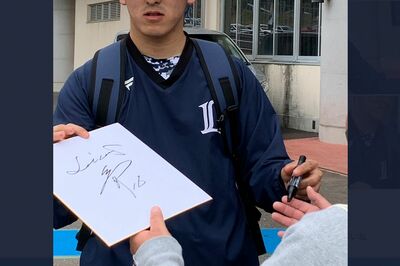 プロ野球・西武ライオンズの日南市南郷町キャンプで開かれた即席サイン会に転売ヤーが押しかけ?「5回目で…