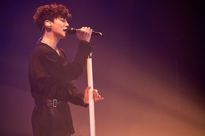 JUNHOの独占カット大公開！「歌手になれて、2PMになれて本当にうれしいです」