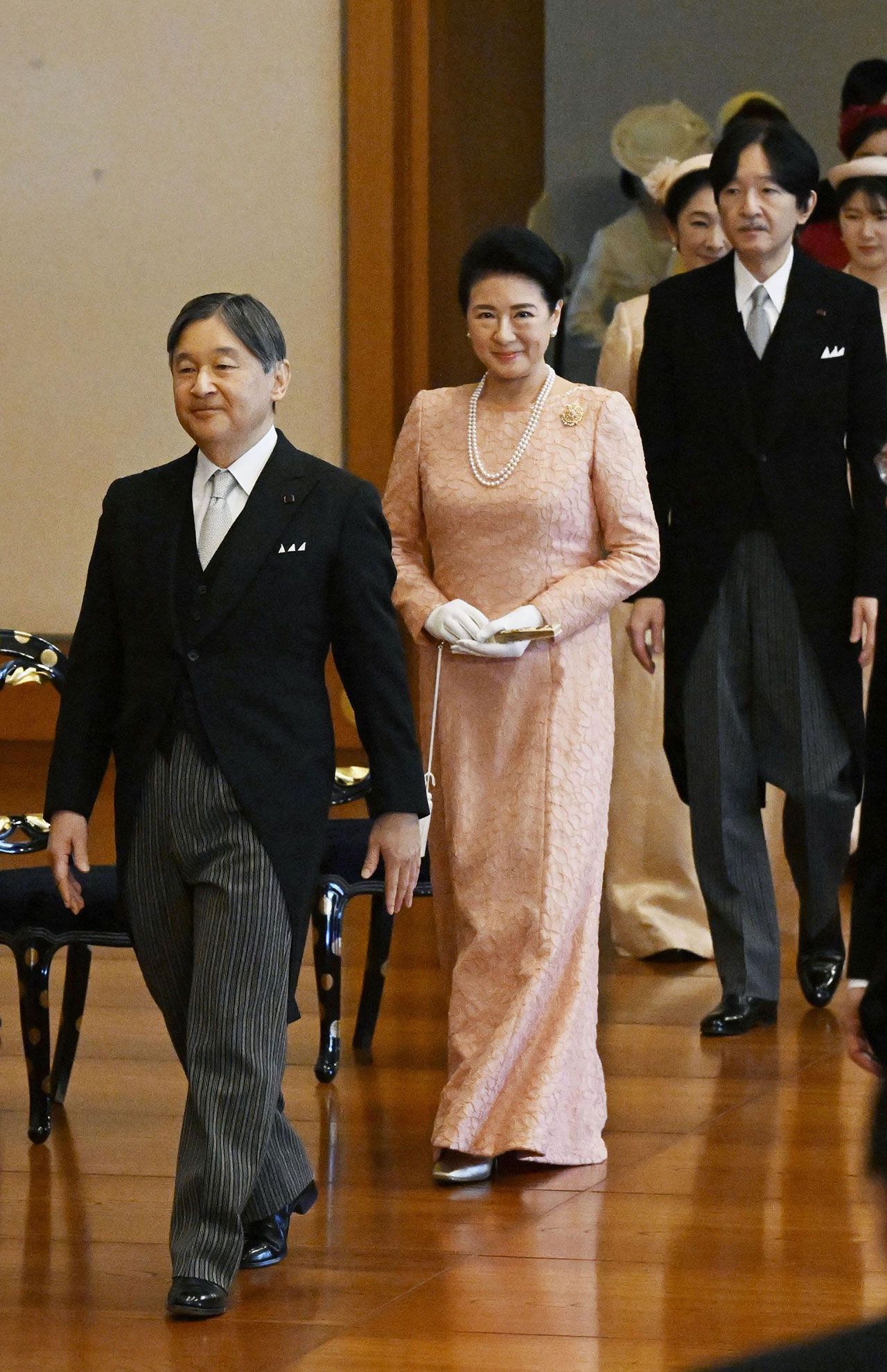 1月14日、皇居で行われた「歌会始の儀」。天皇陛下と雅子さま、秋篠宮さま（写真／共同通信）