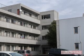 夫妻が覚せい剤の届け先にしていたとされたマンション。部屋の契約を続けていた
