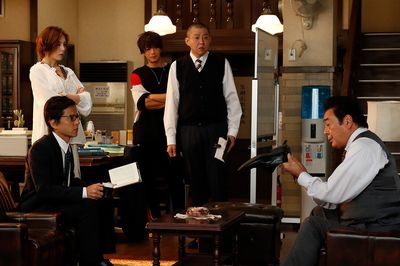 木曜ドラマ『リーガルＶ～元弁護士・小鳥遊翔子～』
​出演／米倉涼子、向井理、林遣都、菜々緒、小日向文世、高橋英樹ほか