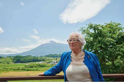 元絵本編集者・末盛千枝子さん、語った美智子さま本・『橋にかける』の制作秘話と「終活は考えていない」た…