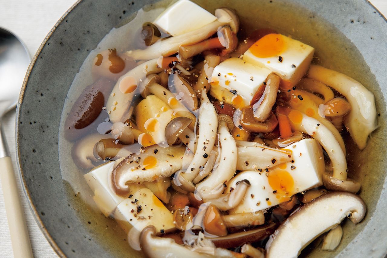 きのこ尽くしのとろみ汁