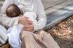 《子育て論争》カフェの“ケープ授乳”巡る議論勃発！「ほんとに気持ち悪い」「居場所がなくなる」飛び火した『サイゼリヤ』の見解は