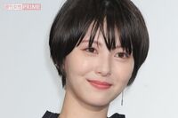 主演映画『サイレントラブ』で視覚障害者のピアニスト演じる浜辺美波、秋にもミステリー映画『六人の嘘つき…