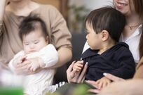 「母乳が出ないとダメ」「甘味料禁止」強烈マウンティングママ友の信じられない言葉
