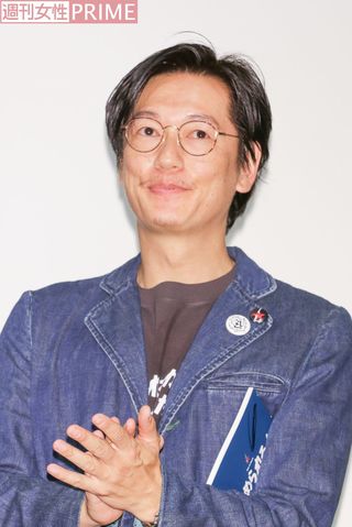 井浦新（44）　映画『止められるか、俺たちを』の舞台挨拶を含め、眼鏡姿で登場することが多い。「色も控えめで全体的にカジュアルにまとまっていて、日常に取り入れやすいスタイル。キメすぎてない感じがとても似合ってます」