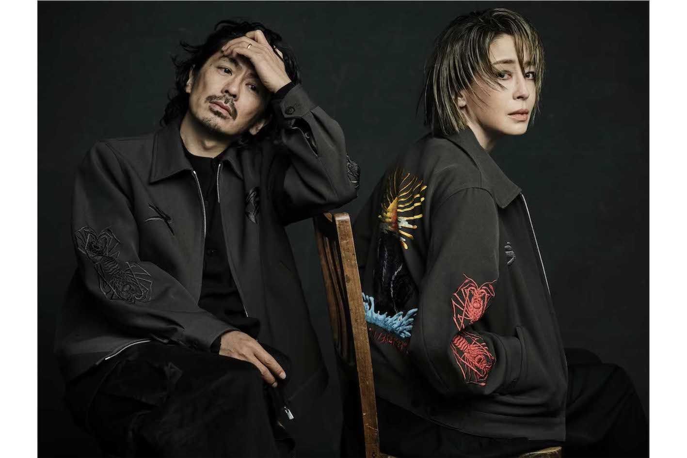 ヨウジヤマモトが手掛ける『WILDSIDEYOHJIYAMAMOTO』とクリエイティブスタジオ『MOSSSTUDIO』のコラボコレクションでモデルとして起用された、俳優の森田剛と宮沢りえ夫妻（ブランド公式サイトより）