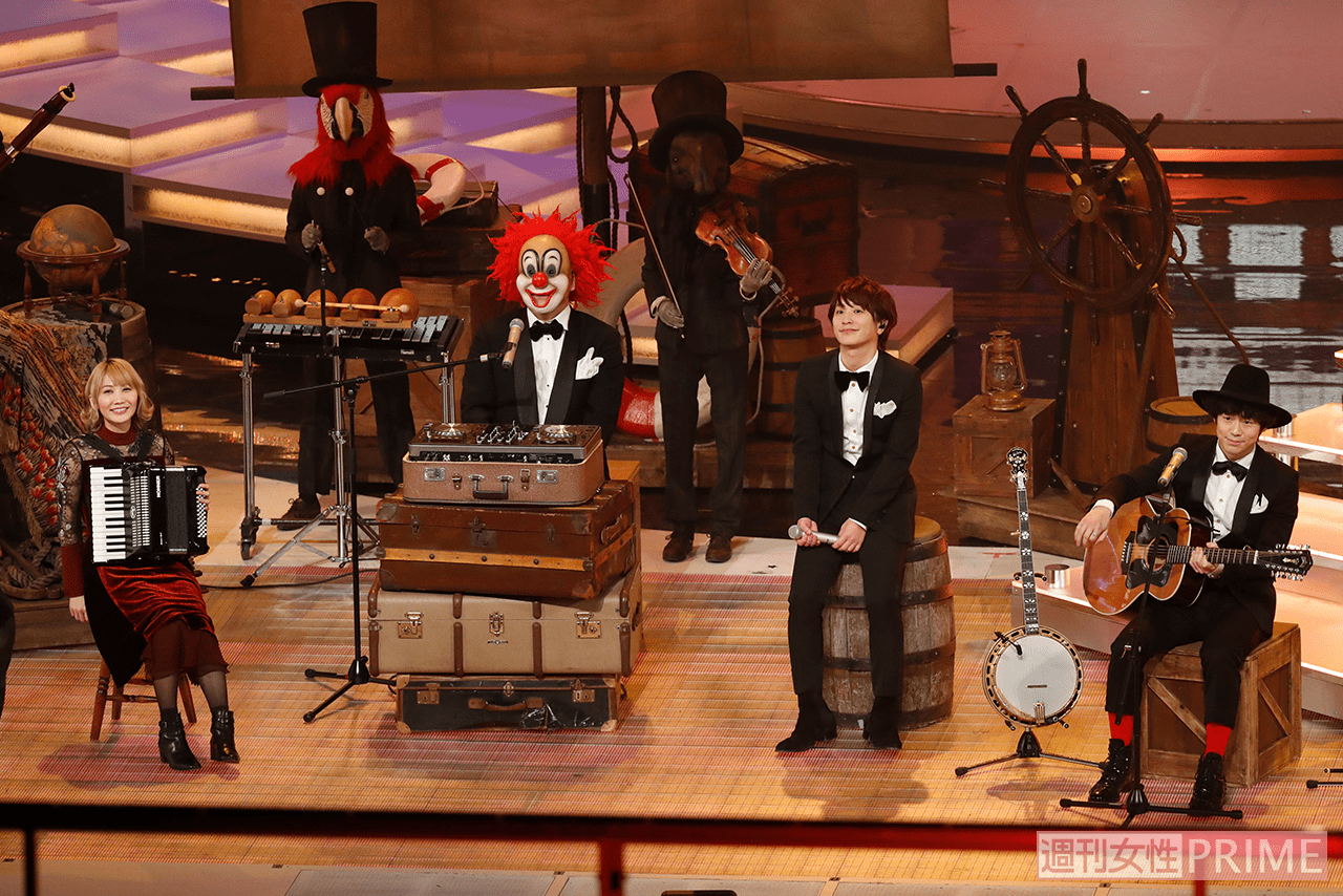 2016年紅白では『Hey Ho』を演奏