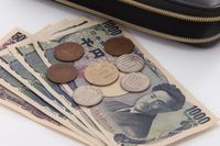 1万円札が300万円に！番号と年号に注目「プレミアムコイン＆紙幣」の見つけ方