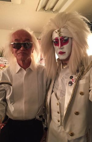 '15年大晦日から年明けにかけて開かれた『ニューイヤーロックフェスティバル』に参加した氏神と裕也さん