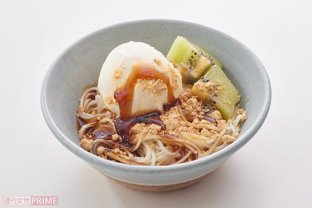 クリーム入りきな粉と黒蜜のそうめん（撮影／廣瀬靖士）