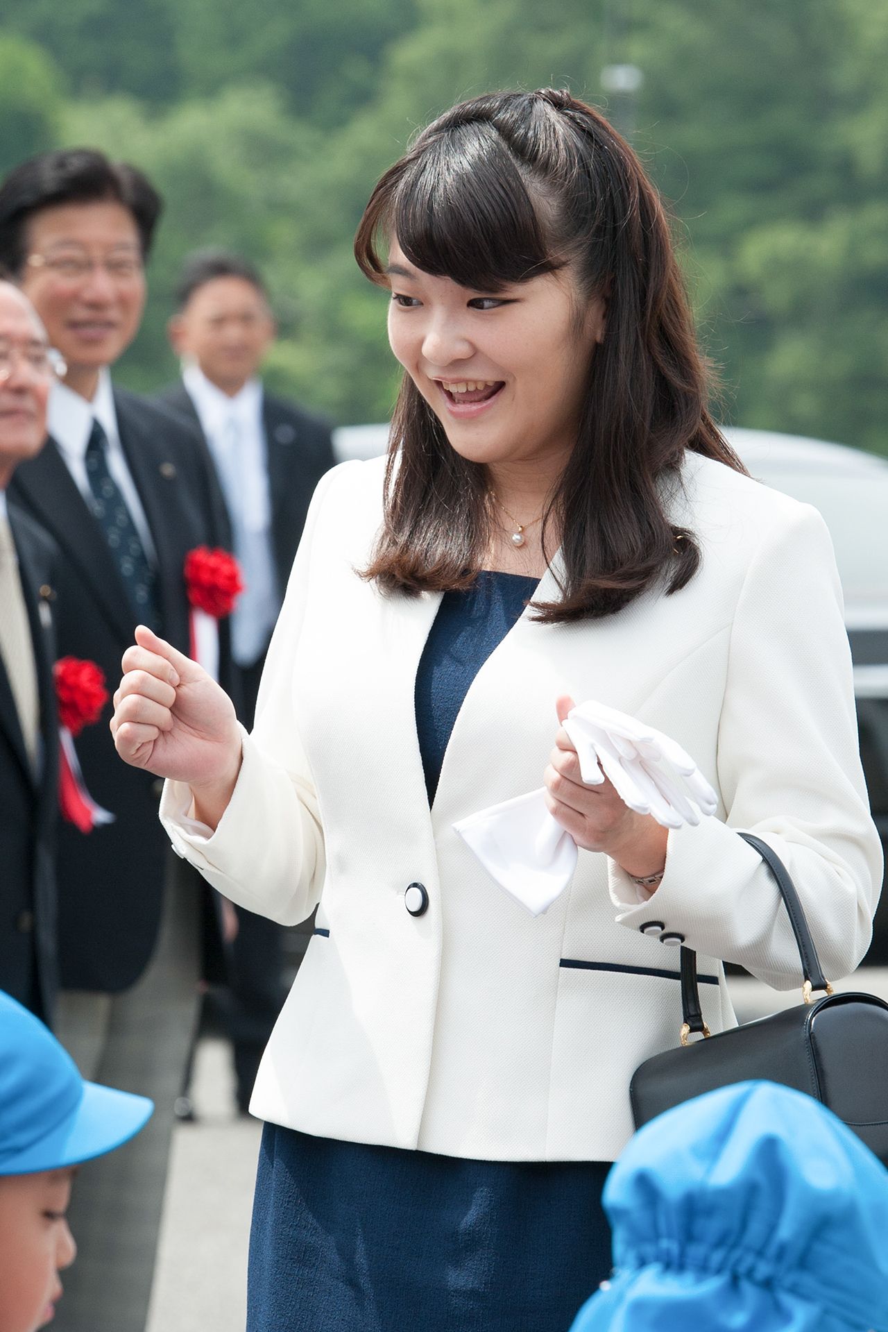 公務先でも、幼い子どもにも気さくにお声がけをする立派なプリンセスに（’14年7月・静岡）