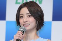 上戸彩、家庭優先するも離婚危機説浮上のナゾ　“孝行娘”の典型的な盲点とは