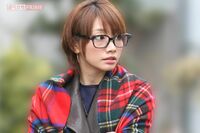 真鍋かをり「迷子の鳥を探してます」飼い主のチラシを「無理じゃん？」嘲笑で批判殺到、過去にもあった「不…