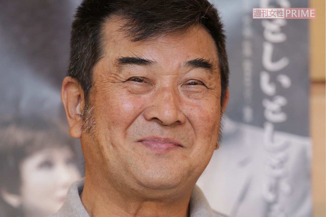 デビュー70周年を迎える小林旭のディナーショーは、プレミアムシートにプレゼントがつく