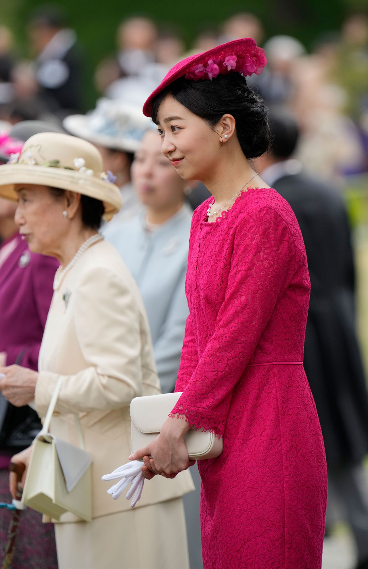 4月17日、天皇皇后両陛下が主宰する春の園遊会に参加された佳子さま