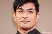 北村一輝「若い頃にソックリ」映画撮影でタイを訪問、ファンが“激似”と指摘したフォロワー300万人超のタ…