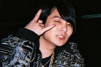 ワタナベマホト「わいせつ写真強要」で急転直下、今泉佑唯が“見えてなかった一面”