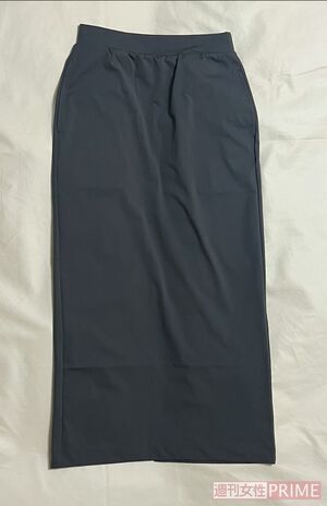 ウルトラストレッチアクティブ ナローマキシスカート「ストレートラインが縦長効果をUP」