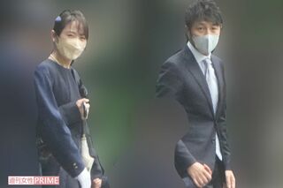 名門私立小学校の入学式にやってきたゆず・北川悠仁・高島彩夫妻