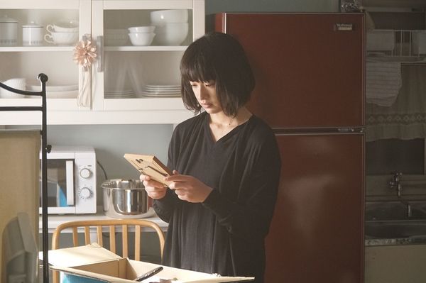 次第に明らかになっていく“キス女”こと宰子の過去のトラウマとは　(c)日本テレビ