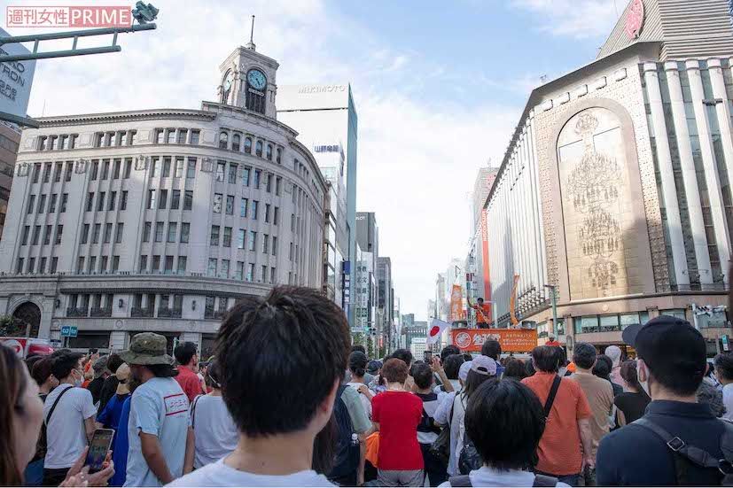 2022年の参院選時、東京・銀座で街頭演説を行う参政党の神谷宗弊代表