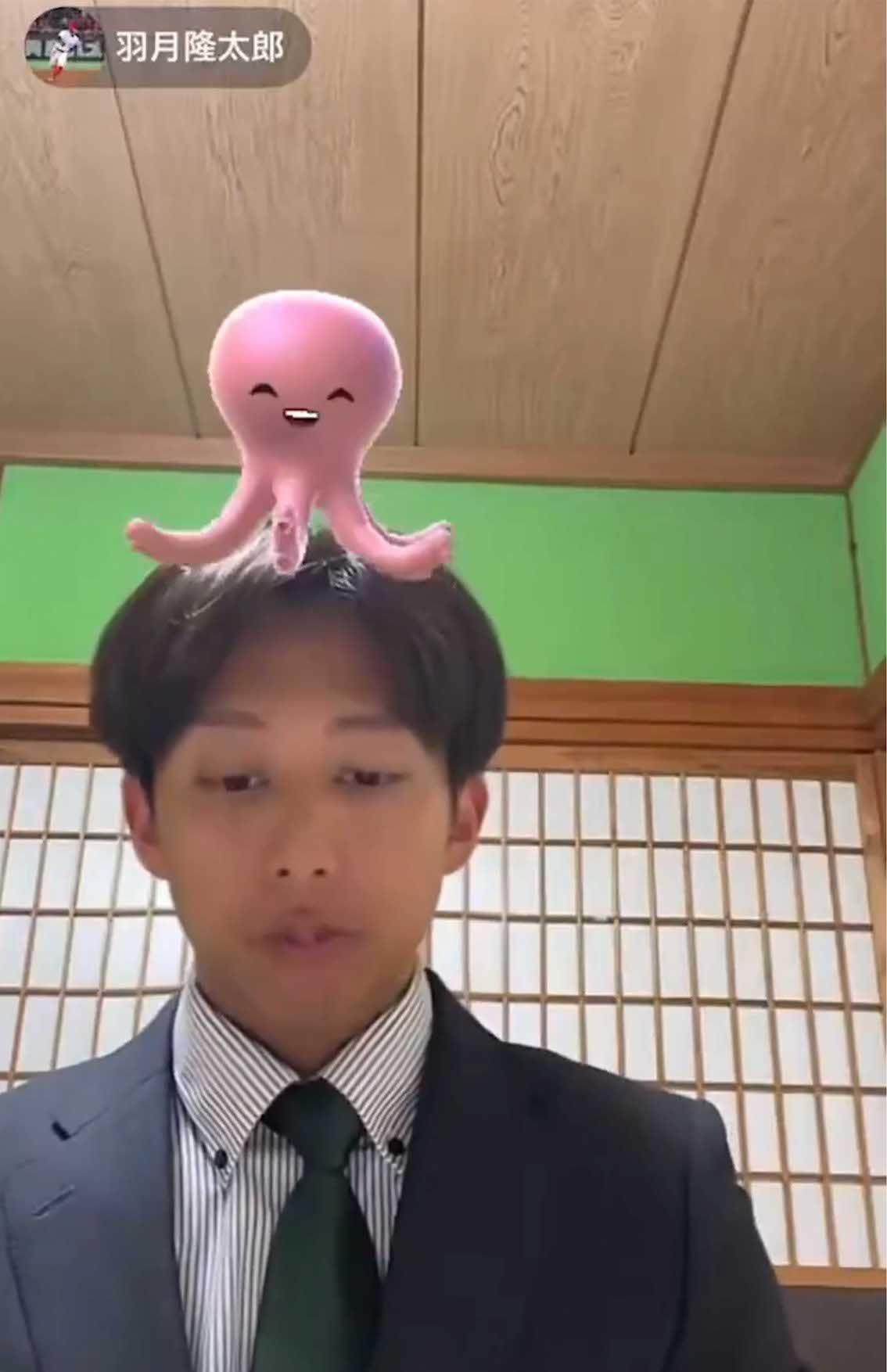 元広島カープ・羽月隆太郎の謝罪生配信。視聴者に“ギフト”で遊ばれまくり放送事故状態に（本人のTikTokより）