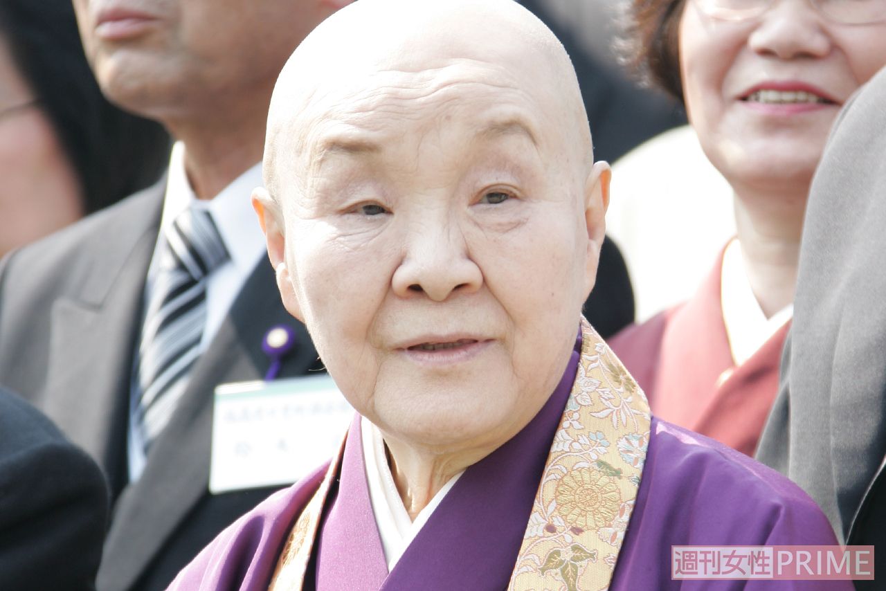 肉もお酒も生涯現役の瀬戸内寂聴