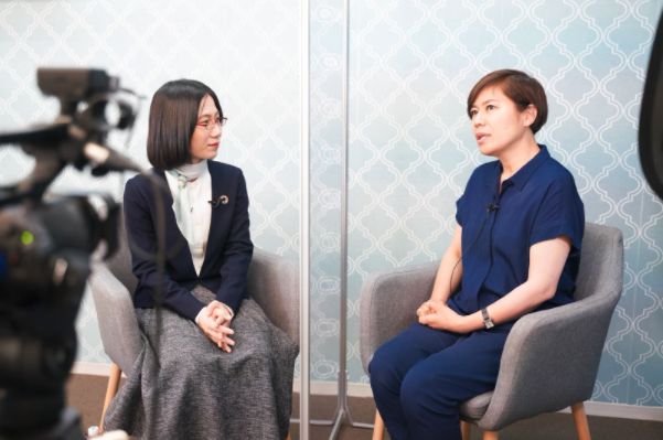 激論を交わすたかまつななと青木さやか