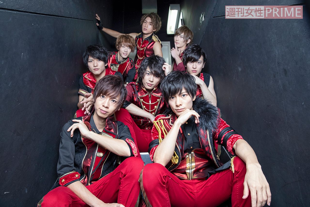 前列左から奥山ピーウィー、小澤廉、森勇翔、飯山裕太、あつし、しだっくす、IGU、中島拓斗　撮影／齋藤周造