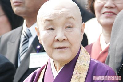 肉もお酒も生涯現役の瀬戸内寂聴