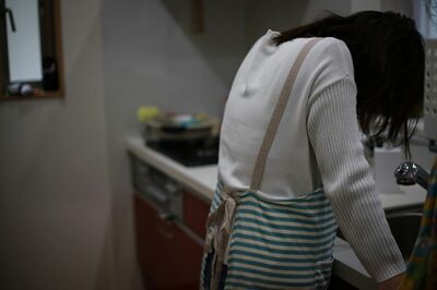 夫に不倫されて自暴自棄になるほどメンタルを病んだ妻が、それでも離婚しない理由