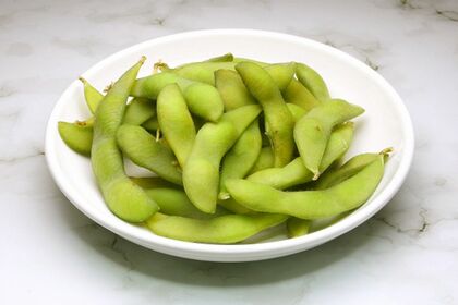 熱中症の予防になるタンパク質が多く含まれる『えだまめ（ゆで）』。100グラムあたり11.5グラムのタンパク質量（出典は文部科学省「食品成分データベース」）