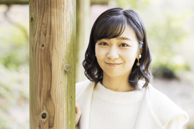 《20代最後の年・佳子さまの歩み》秋篠宮さまから高い評価の佳子さま、ロイヤルブルーのワンピースに込めら…